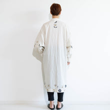 画像をギャラリービューアに読み込む, ソフトワッシャー・ロングブラウス/手描き更紗牡丹 /エクリュ