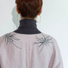 画像をギャラリービューアに読み込む, リネンロング単コート・手描き・乱菊