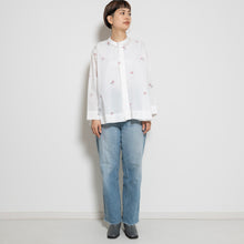 画像をギャラリービューアに読み込む, 比翼仕立てノーカラーブラウス【手描き桜】