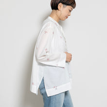 画像をギャラリービューアに読み込む, 比翼仕立てノーカラーブラウス【手描き桜】