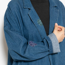 Charger l'image dans la galerie, ビンテージデニムコート【手描き・鳳凰と牡丹】