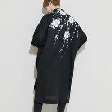 Charger l'image dans la galerie, ソフトワッシャー・ロングブラウス<手描き>牡丹・梅柄