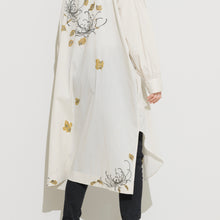 Charger l'image dans la galerie, ソフトワッシャー・ロングブラウス<手描き>乱菊