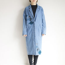 Charger l'image dans la galerie, ビンテージデニムチェスターコート 手描き・麒麟