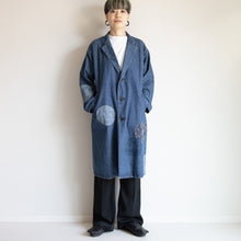 Charger l'image dans la galerie, ビンテージデニムチェスターコート 手描き・唐獅子牡丹