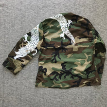 Charger l'image dans la galerie, 迷彩柄ジャケットに白龍