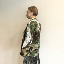 Charger l'image dans la galerie, 迷彩柄ジャケットに白龍