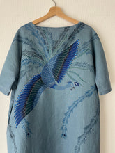 Charger l&#39;image dans la galerie, 青い鳳凰のワンピース
